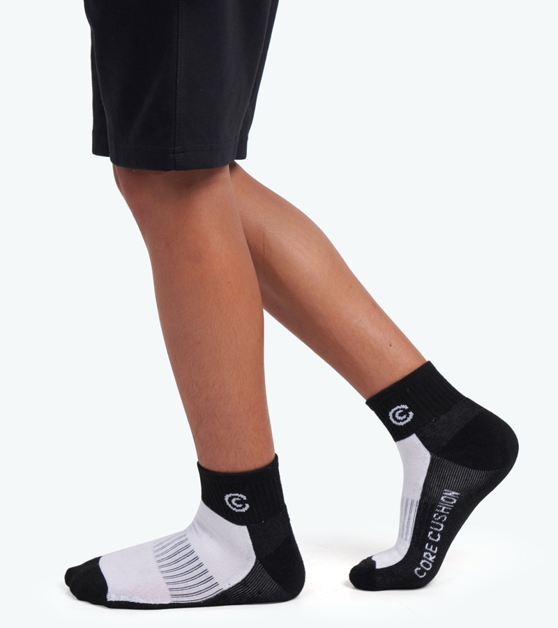 Everyday All Purpose Boys Socks - Large US Shoe Size 3-7 - Six Pairs - Black Quarter